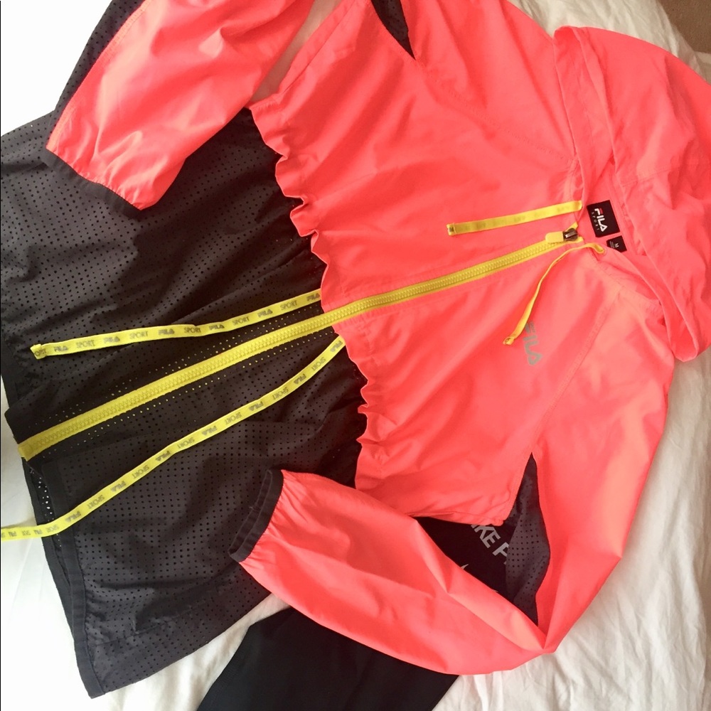 FILA windbreaker Jacket.